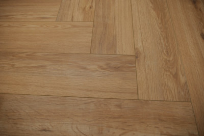 Каменный SPC ламинат Steinholz Herringbone Лархе STH038H (640х128х4.5 мм)